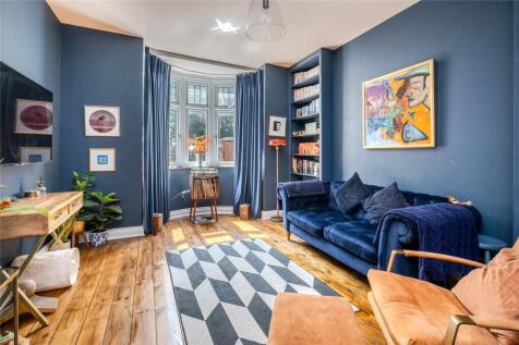 Hopton Road, London, SW16
