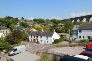 4 Tumbleweeds, Grist Lane, Hayle TR27 5HZ