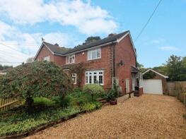 16, Copse Road, Ringwood BH24 4EG