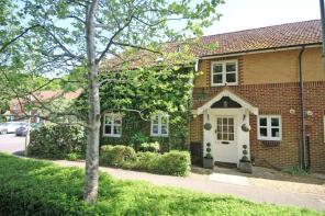 22, Vicarage Gardens, Lymington SO41 0XJ