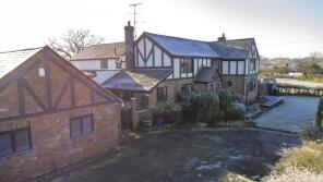 Hardwick House, A525 From Ruscoe Cottage To Broadoak Farm, The Chequer, Whitchurch SY13 2JQ