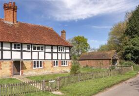 2, Gibbs Cottages, Surrey Road, Lickfold, Petworth GU28 9DX