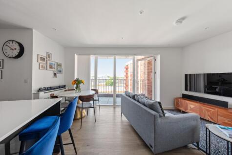 1 Mary Neuner Road London N8