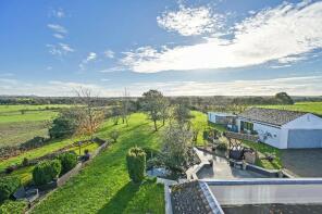 Highlands, Southenay Lane, Sellindge TN25 6AN
