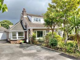 10, Mote Park, Saltash PL12 4JY