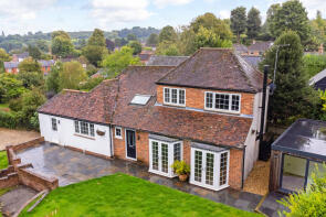 16, The Dell, Newbury RG20 5NL