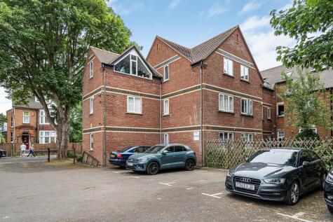 St. Georges Court, St Albans, AL1