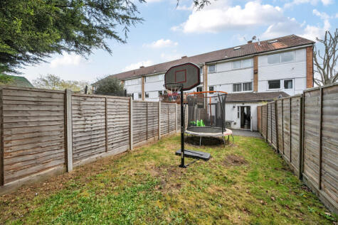 Mead Way, Hayes, Bromley, BR2