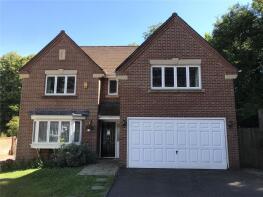 15, Vicarage Close, Horsham RH12 4BB