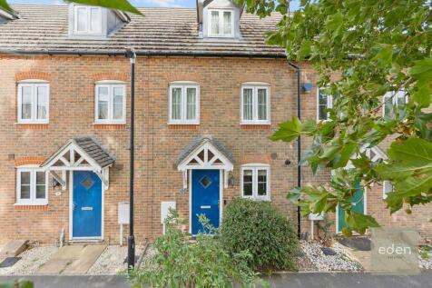 Brampton Field, Ditton, ME20