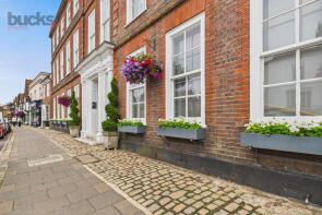 6, 42 Elmodesham House, High Street, Amersham HP7 0EN