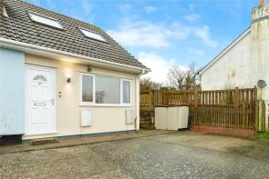 37, Higher Polsue Way, Truro TR2 4BG