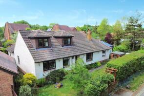 Loxwood, School Lane, Bentley, Farnham GU10 5JP