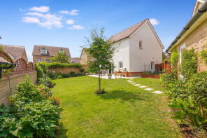 10, Stone Gardens, Halling, Rochester ME2 1FT