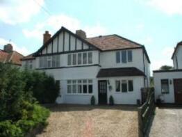 10, Cow Roast, Tring Road, Tring HP23 5RF