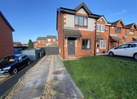 26c, Maizebrook, Dewsbury Moor, Dewsbury WF13 3TG