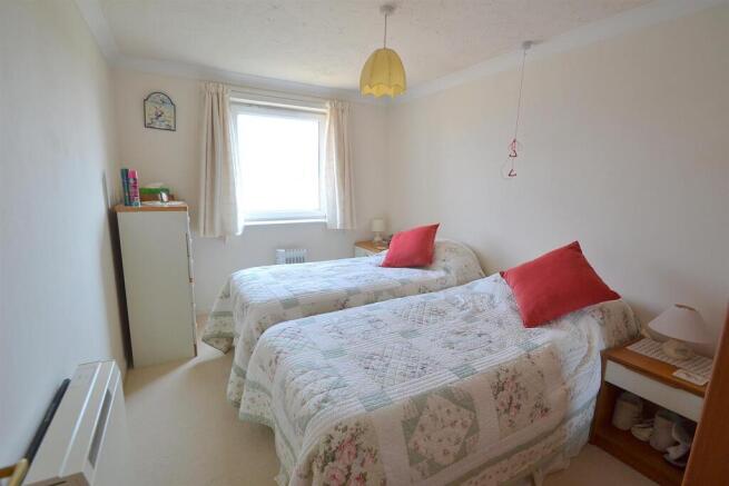 27SOUTHDOWNBED.JPG