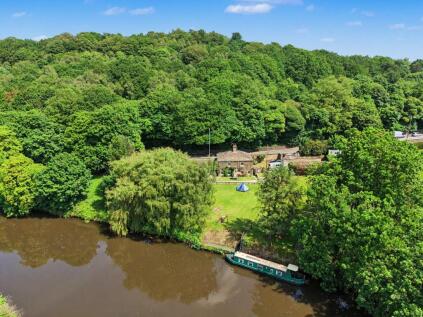 Robin Hoods Cottage, Wakefield Road, Mirfield, WF14