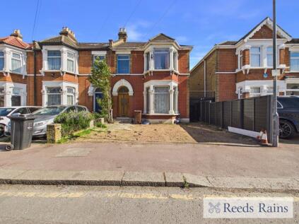 Dunkeld Road, Dagenham, RM8