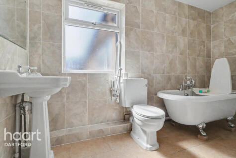 Bow Arrow Lane, Dartford