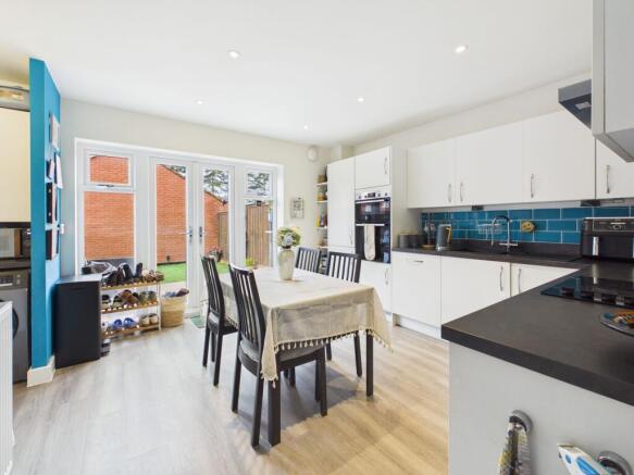 Kitchen/Dining Room