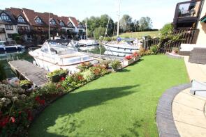 23, White Heather Court, Hythe Marina Village, Southampton SO45 6DT
