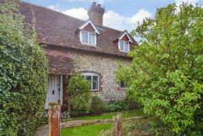 2, Vesper Cottages, Cage Lane, Ashford TN27 8QD