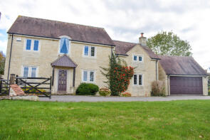 12, Veals Lane, Sturminster Newton DT10 1NE