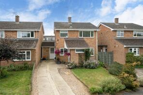12, Maple Way, Dunstable LU6 3RT