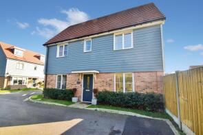 11, Leslie Ames Court, Rainham, Gillingham ME8 7FA