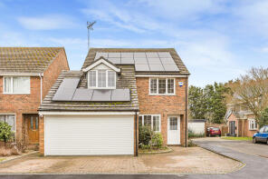 11, Godfries Close, Welwyn AL6 0LQ