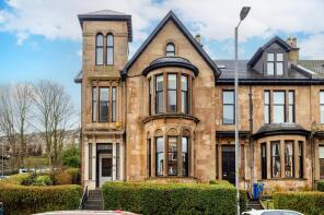 216, Broomhill Drive, Glasgow G11 7QB