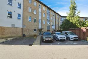 4, Emerald Court, Southernhay Close, Basildon SS14 1FS