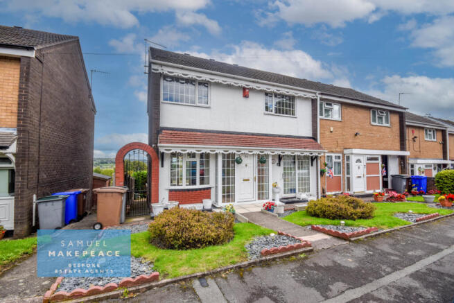 Three Bedroom Semi Detached Property with Conserv