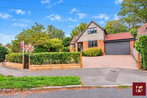 St. Michaels Road, Sandhurst, GU47 8HE