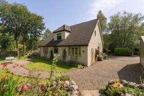 Tweedscape, U52-1 C8 At Tweedsmuir School To U52-1 At Tweedsmuir Church, Biggar ML12 6QP