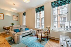 Flat 10, 5 Wesley House, Little Britain, London EC1A 7BX
