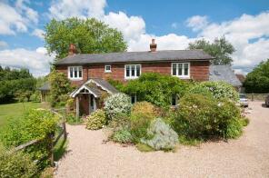 Lucerne Cottage, Old Epsom Road, Guildford GU4 7RN