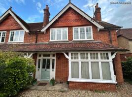 17, Horseshoe Road, Pangbourne, Reading RG8 7JQ