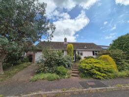 8, Deane Close, Taunton TA4 3TE