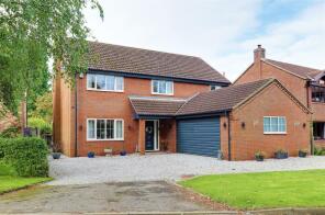 Curris, Carr Lane, Brough HU15 1RH