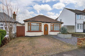 15, Milroy Avenue, Northfleet, Gravesend DA11 7AZ