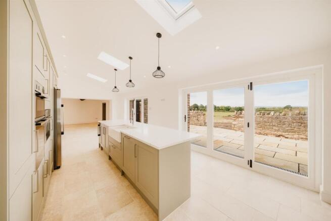 Cattybrook Farm, Almondsbury Kitchen.jpg