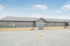 4, Greyhound Grove, Upminster RM14 3EQ