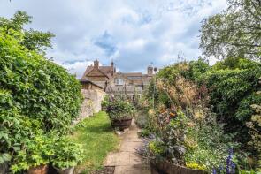 Kimsbury Cottage, Road From B4070 To Cirencester Road, Gloucester GL4 8JH