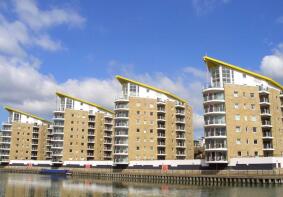 41, Basin Approach, London E14 7JA
