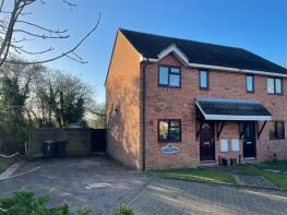 7, Fishers Close, Bedford MK45 4LJ