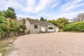 Robinhill, Kinnaird Village, Kinnaird, Perth PH14 9QY