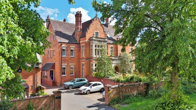 14 The Grange Mews Leamington Spa-1-2.jpg