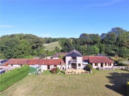 Smugglers Barn, Jevington Road, Polegate BN26 5QB